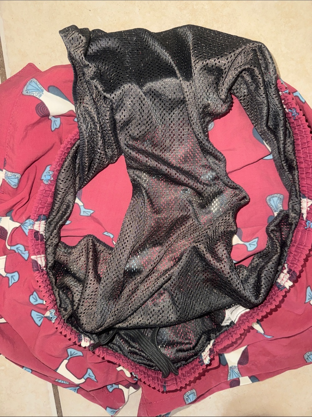 Patagonia • Men’s Baggies 5” Swim Shorts Star Pink Boobie Bird Print Size Large - Picture 9 of 14